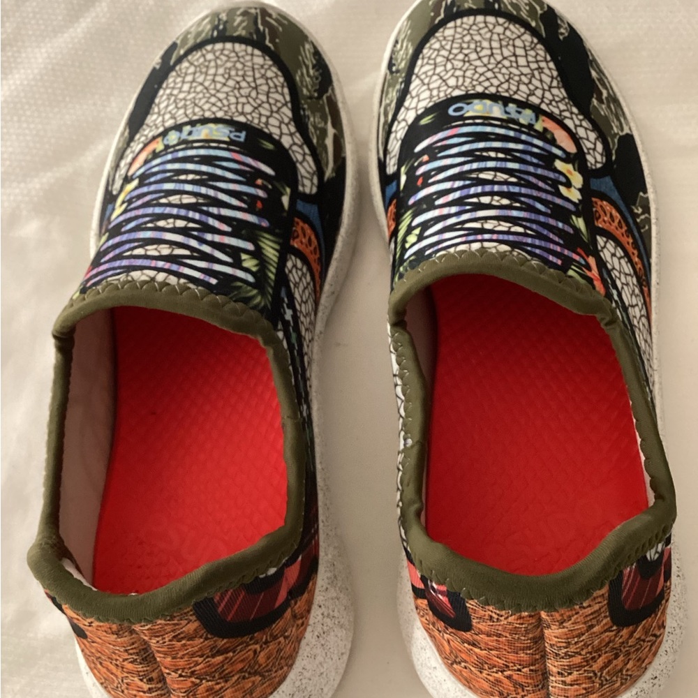 Women's Court Slip On in Cosmic
by Psudo - Picture 6 of 12